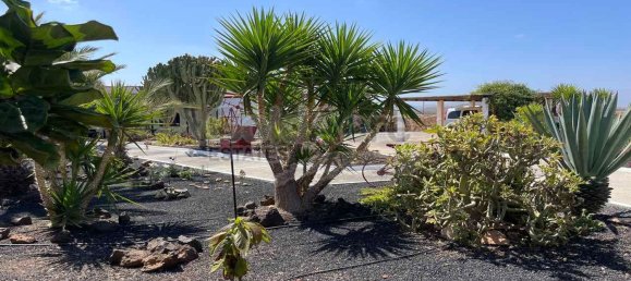 4 bedrooms Villa in Caleta De Fuste, Spain No. 145766 9