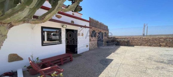 4 bedrooms Villa in Caleta De Fuste, Spain No. 145766 10
