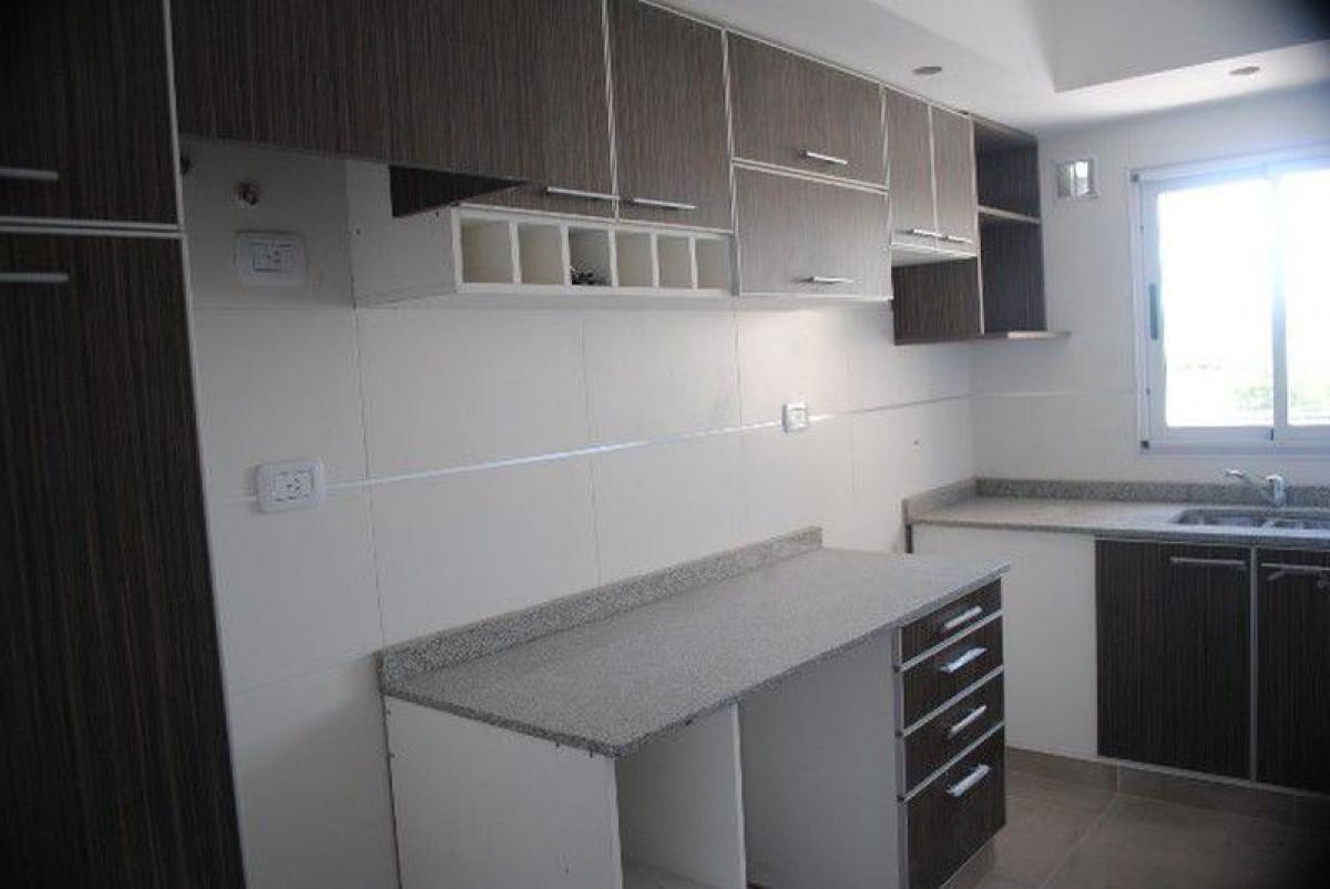 Studio in Moron, Argentina No. 2970