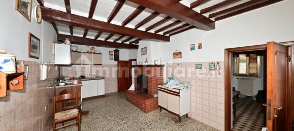 2 Schlafzimmer Haus in Castiglion Fiorentino, Italy, Nr. 84377 3