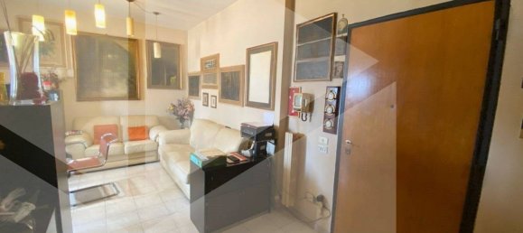 2 rooms Apartment in Bari, Italy No. 25005 3