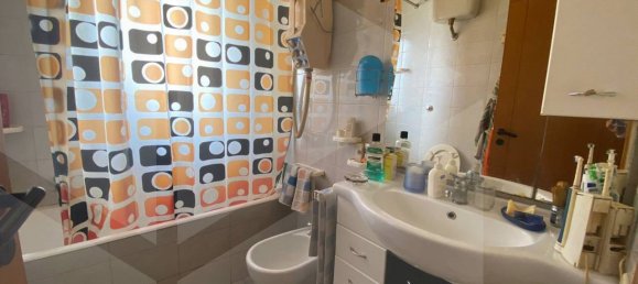 2 rooms Apartment in Bari, Italy No. 25005 12