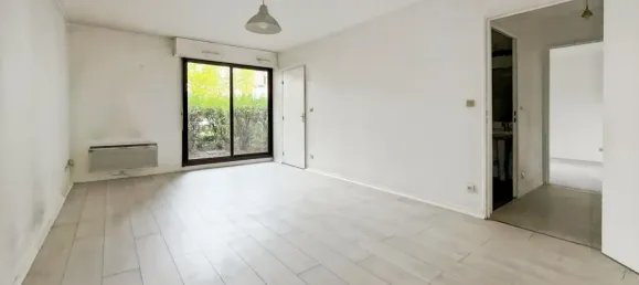 Apartamento de 1 dormitorio en Lyon, France No. 351098 2