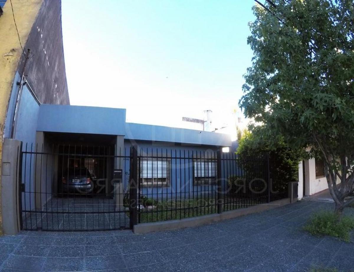 3 bedrooms House in General San Martin, Argentina No. 59976