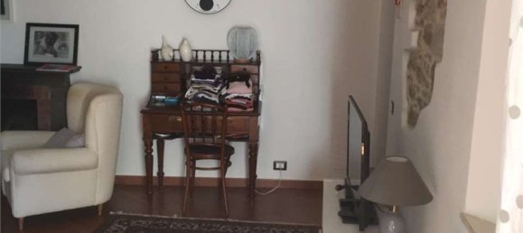 4 rooms Apartment in Sinalunga, Italy No. 62878 3