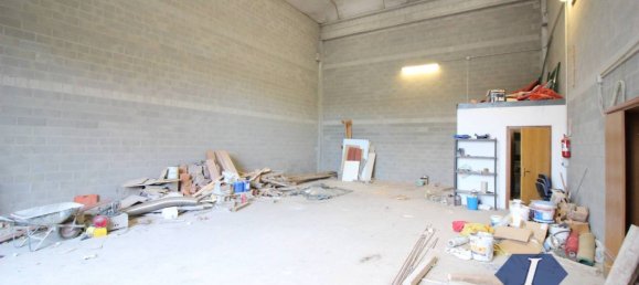 1 room Warehouse in Caronno Pertusella, Italy No. 321524 6