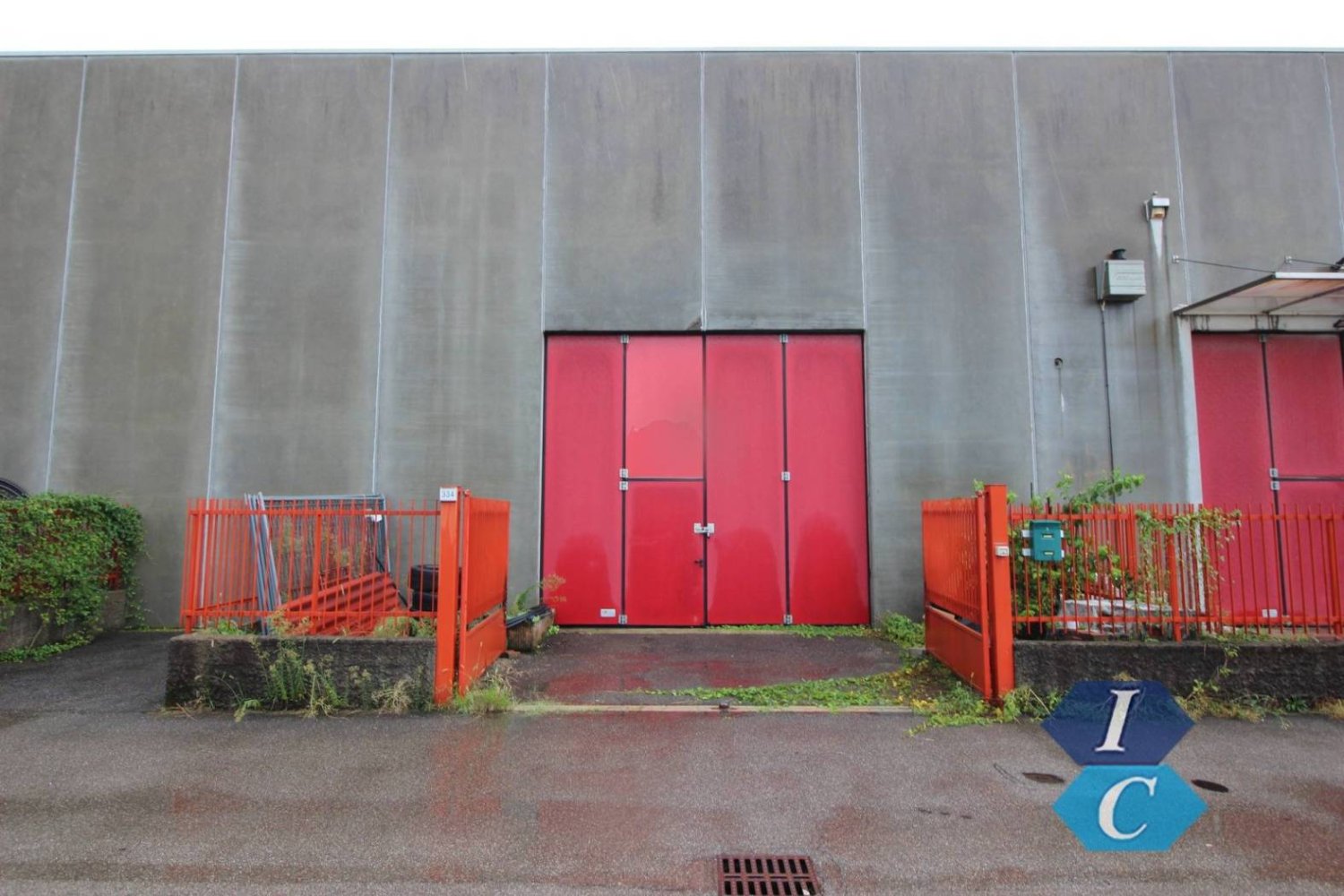 1-Zimmer Lagerhaus in Caronno Pertusella, Italy, Nr. 321524