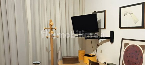 4 bedrooms Villa in Erba, Italy No. 2862 3