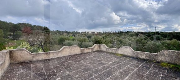 Вилла с 3 комнатами в Остуни, Италия № 23060 11