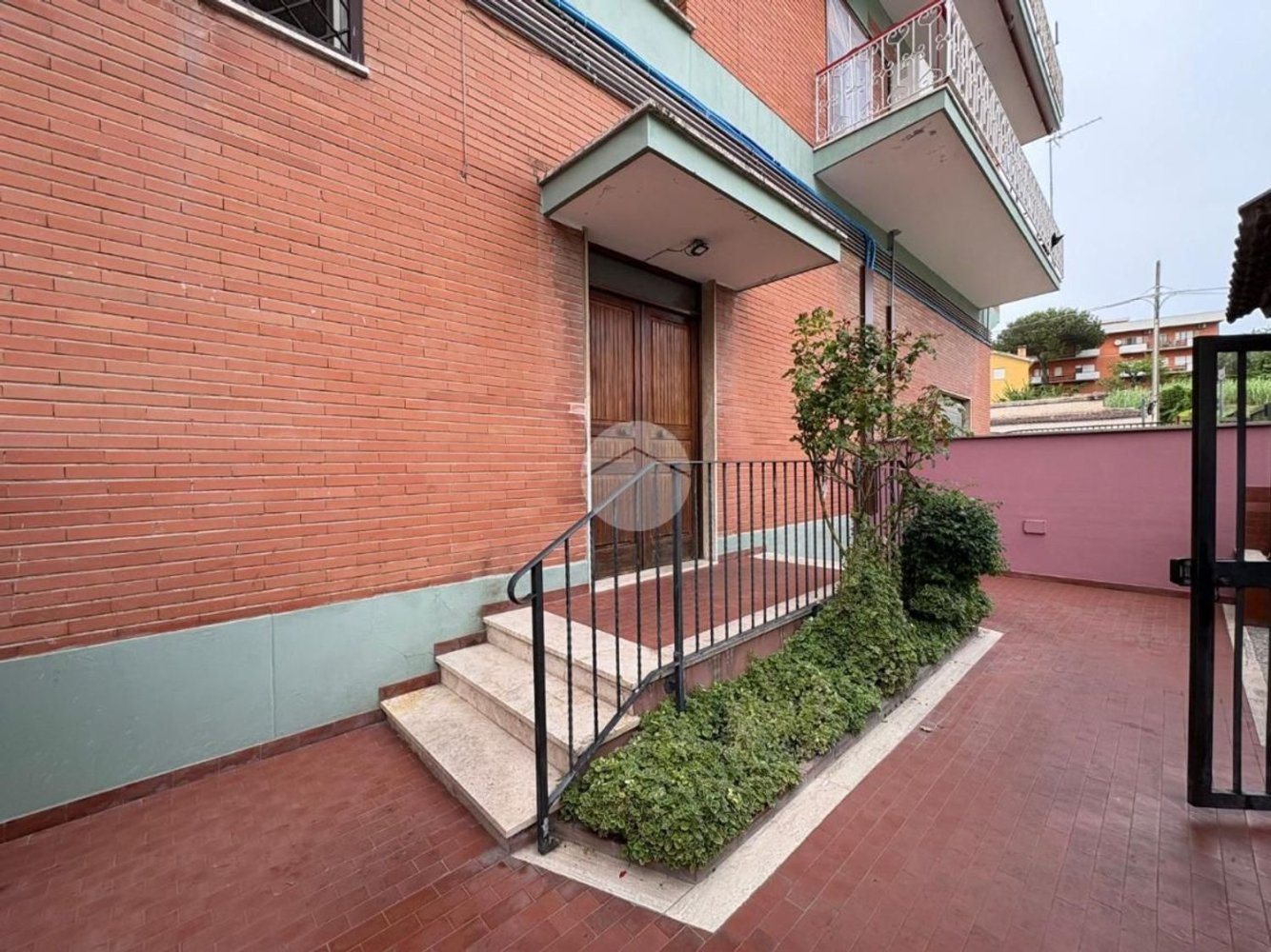 4 bedrooms Apartment in Rome, Italy No. 377769