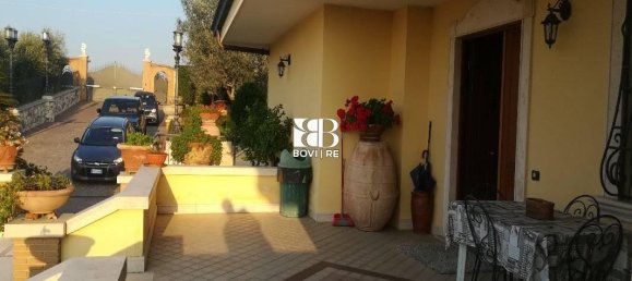 7 rooms Villa in Frascati, Italy No. 19091 3