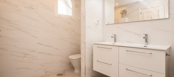 3 bedrooms Apartment in Marbella, Spain No. 147646 15