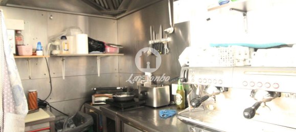 Gewerbliche Immobilie in Vila Nova de Gaia, Portugal 25m², Nr. 43066 8