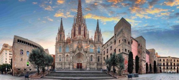 Apartamento T3 em Ciutat Vella, Spain N.º 122494 5