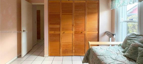 3 dormitorios villa en venta en Miami, Miami-Dade, Florida, USA № 615763 12