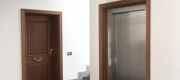 1 bedroom Apartment in Rome, Italy No. 197758 13