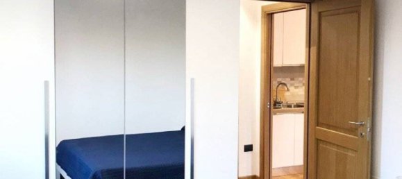 1 bedroom Apartment in Rome, Italy No. 197758 32