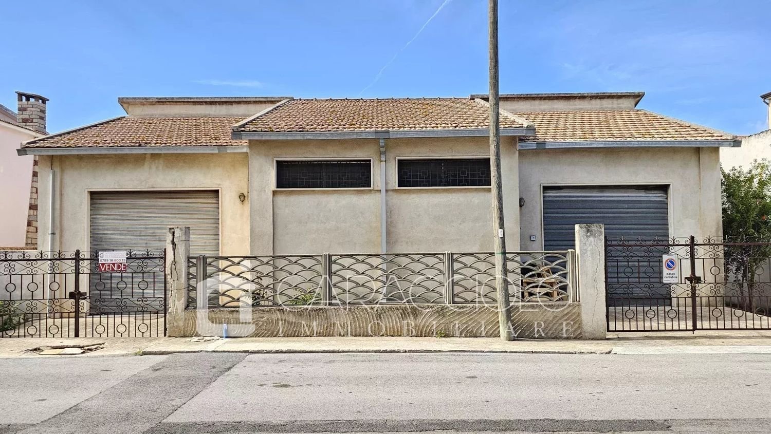165m² Warehouse in Olbia, Italy No. 132814