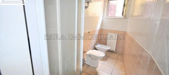 Дом с 3 комнатами в Кастель дель Пьяно, Италия № 19781 16