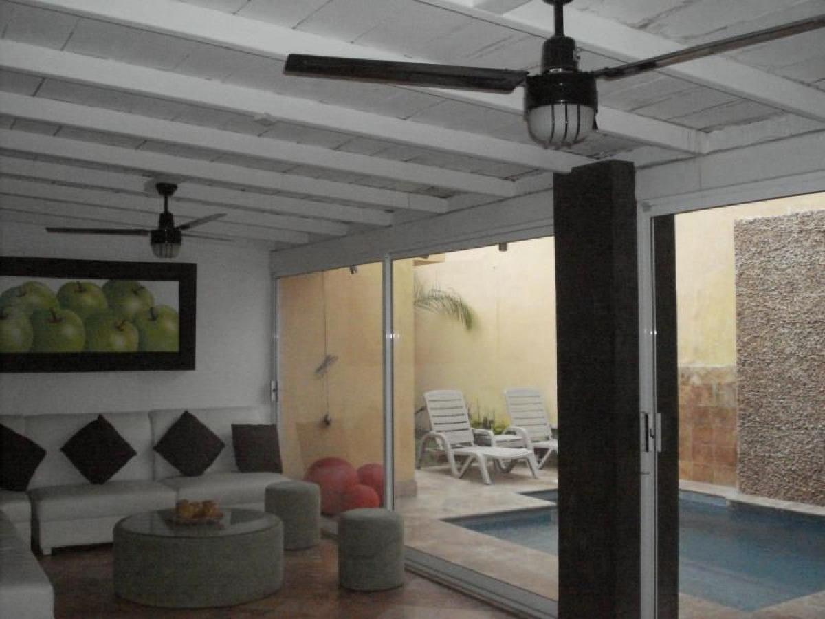 3 bedrooms House in Playa Vicente, Mexico No. 154442