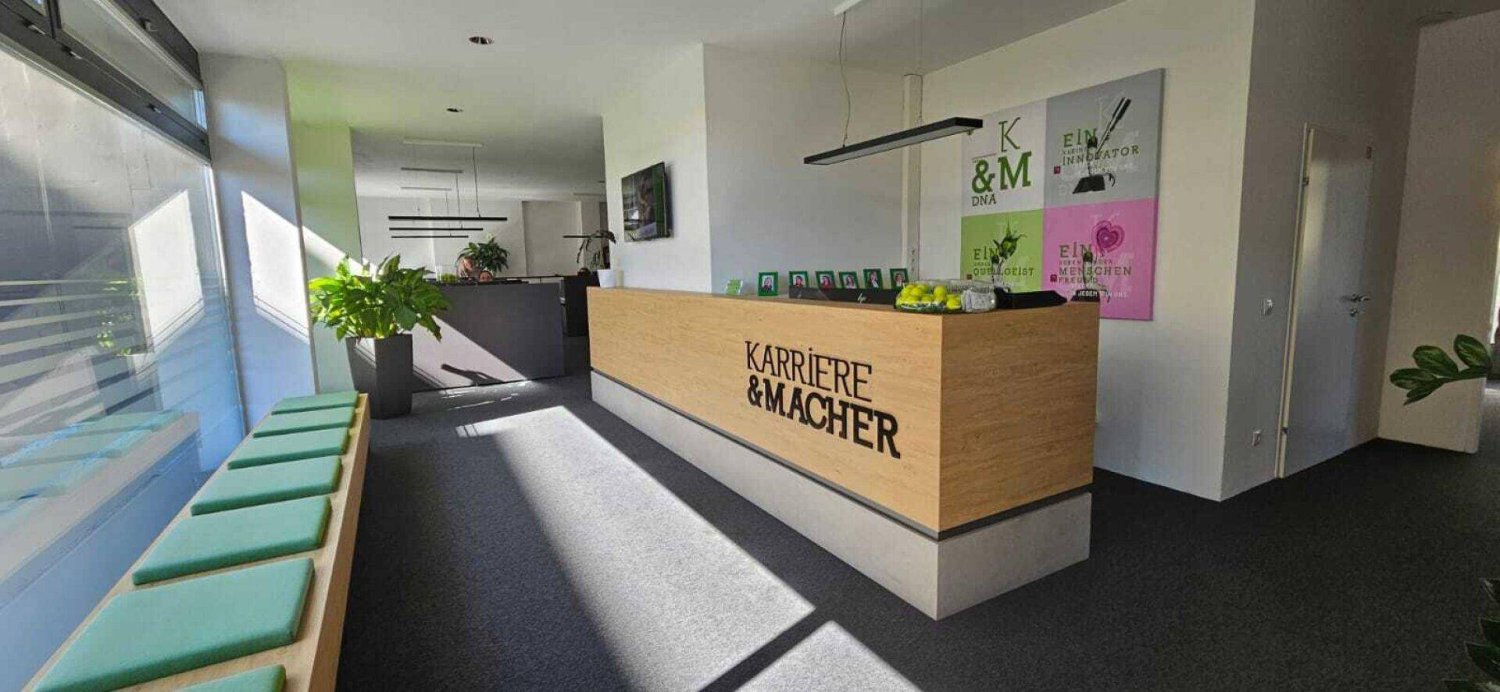 Oficina en Wels, Austria 245 m² No. 195398