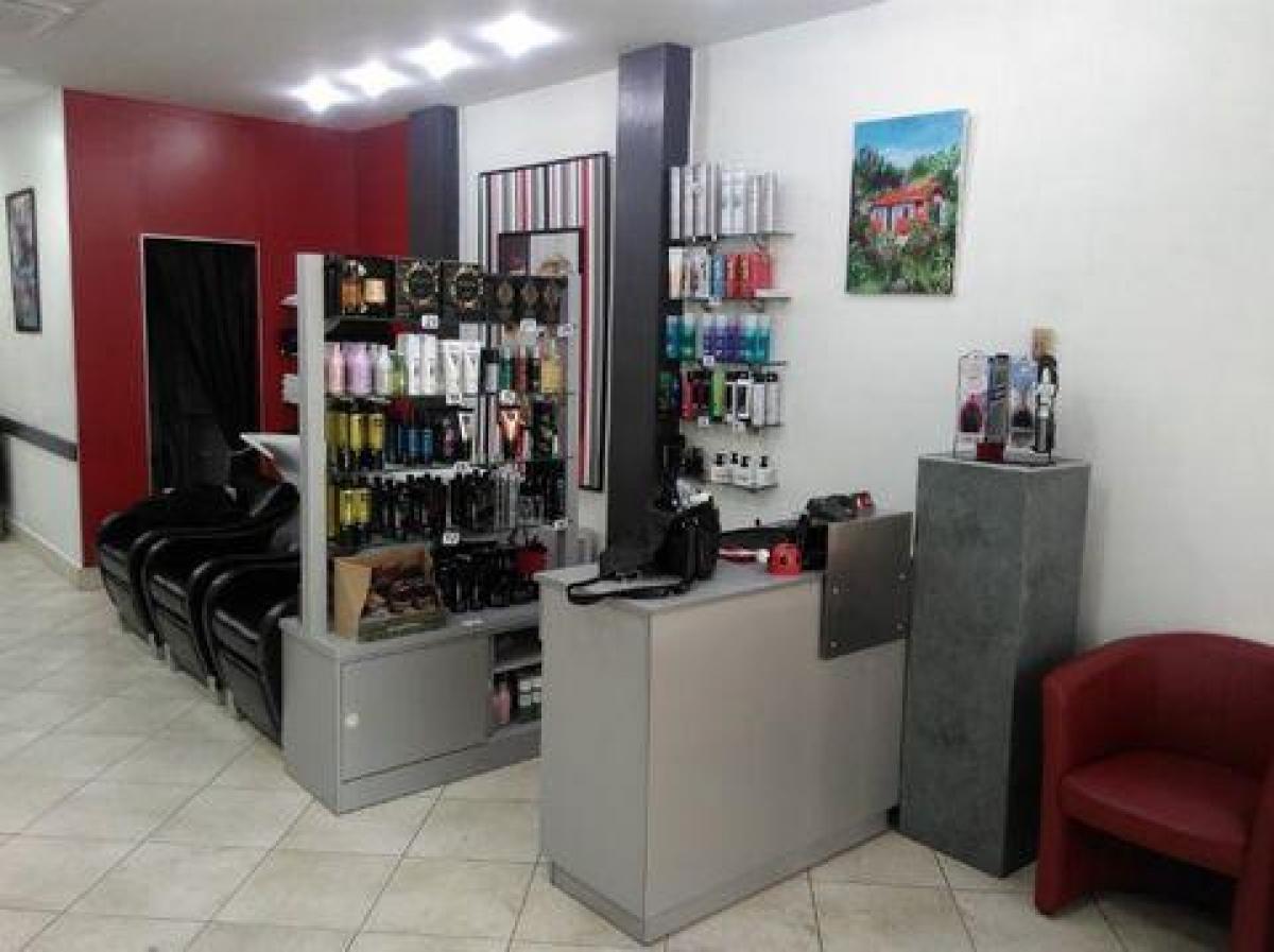  مكتب في La Rochelle, France 50متر مربع رقم 19309