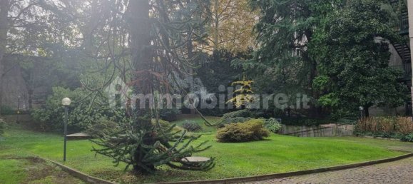 Коммерческая недвижимость с 1 комнатой в Леньяно, Италия № 137814 25