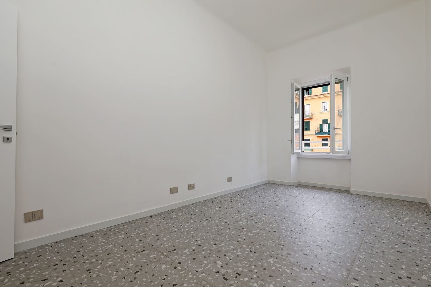 3 Schlafzimmer Wohnung in Rome, Italy, Nr. 356430