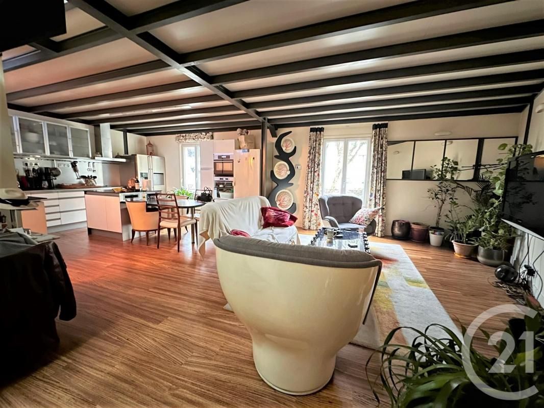 2 chambres Duplex à Bougival, France No. 167200