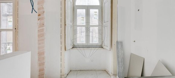 6 bedrooms Apartment in Lisbon, Portugal No. 65125 9