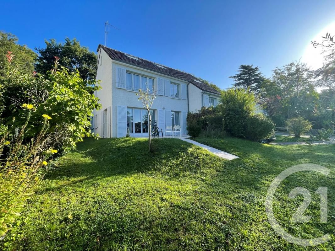 5 bedrooms House in Gif-sur-Yvette, France No. 168131