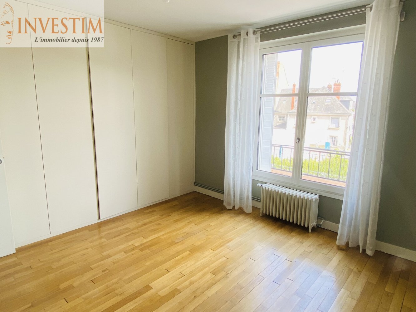 4 غرف نوم منزل ذو طابقين في Blois, France رقم 95303