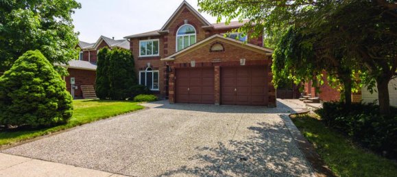 4 bedrooms House in Mississauga, Canada No. 687 2