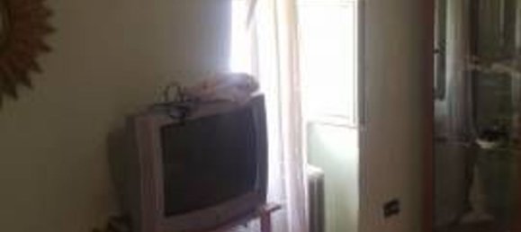 3 rooms Apartment in Rocchetta a Volturno, Italy No. 71441 11