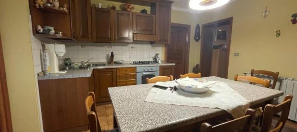 4-salle Appartement à Lucca, Italy No. 111859 17