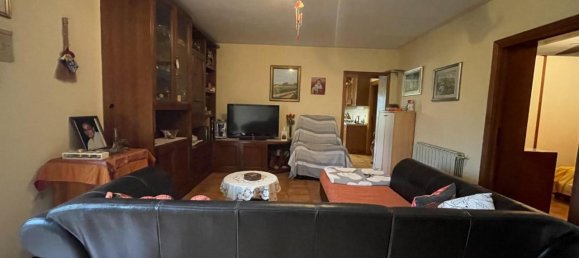 4-salle Appartement à Lucca, Italy No. 111859 6