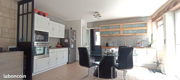 3 Schlafzimmer Haus in Neuil, France, Nr. 75931 9