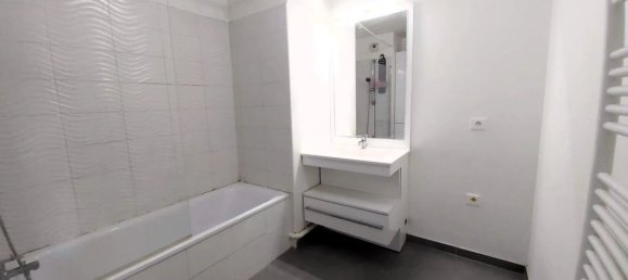 3 bedrooms Apartment in Chelles, France No. 173146 11