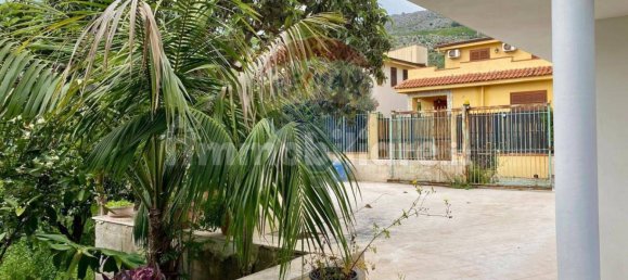 4 Schlafzimmer Villa in Palermo, Italy, Nr. 51352 35