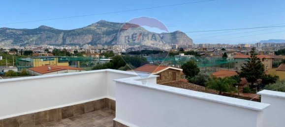 4 Schlafzimmer Villa in Palermo, Italy, Nr. 51352 13