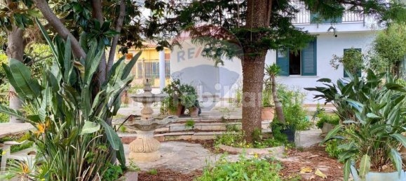 4 Schlafzimmer Villa in Palermo, Italy, Nr. 51352 11