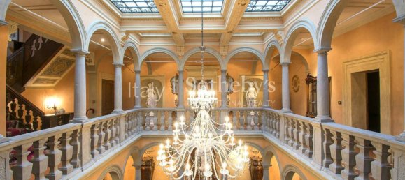 11 غرف نوم فيلا في Castelnuovo di Garfagnana, Italy رقم 213534 14