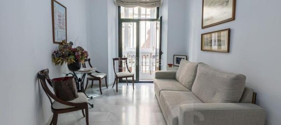 Apartamento de 4 dormitorios en Málaga, Spain No. 107885 8