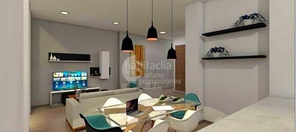 Apartamento de 4 dormitorios en Málaga, Spain No. 107885 11