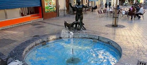 Apartamento de 4 dormitorios en Málaga, Spain No. 107885 27