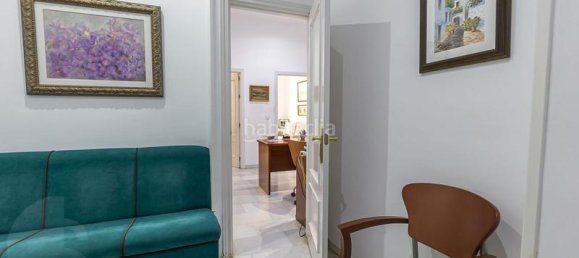 Apartamento de 4 dormitorios en Málaga, Spain No. 107885 18