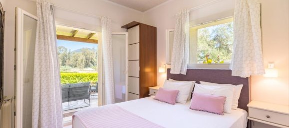 5 bedrooms Villa in Corfu, Greece No. 6730 22