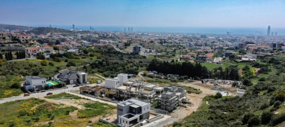 6 bedrooms Villa in Agios Athanasios, Cyprus No. 24283 8