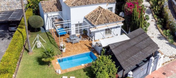 4 bedrooms Villa in Istan, Spain No. 140431 3