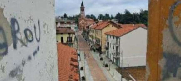 3 Schlafzimmer Wohnung in Tradate, Italy, Nr. 372606 19